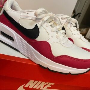 Nike White Black Red Athletic Sneakers